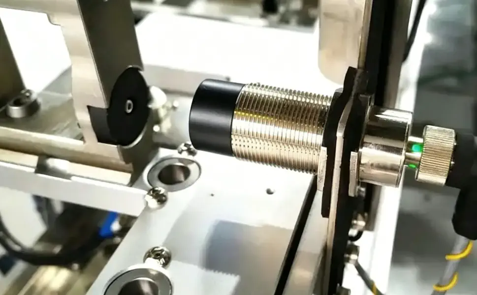 全场景工业识别RFID设备高频电子标签读写器HR9108